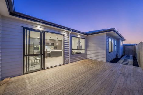 Photo of property in 30 Babina Avenue, Kumeu, 0810
