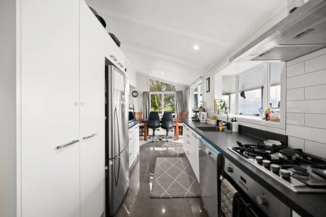 Photo of property in 28 Filmer Place, Melville, Hamilton, 3206