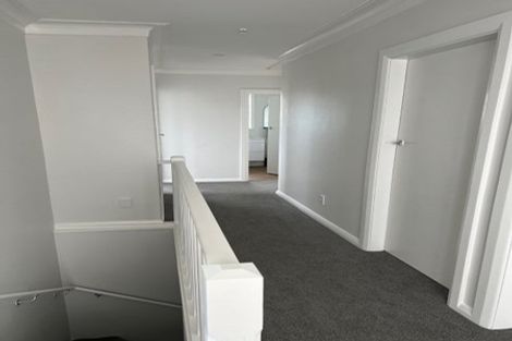 Photo of property in 12 Mertoun Terrace, Highbury, Wellington, 6012