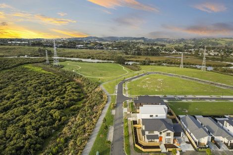Photo of property in 80b Kahui Parade, Karaka, 2113