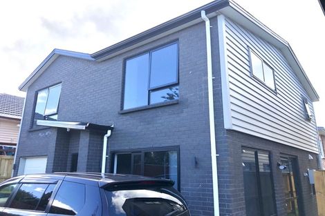 Photo of property in 8a Maunder Place, New Lynn, Auckland, 0600