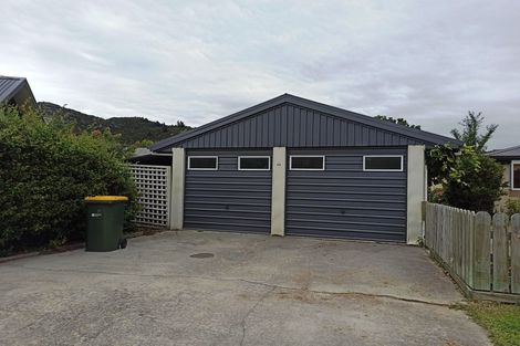 Photo of property in 59 Lagoon Avenue, Albert Town, Wanaka, 9305