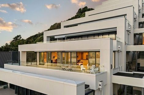 Photo of property in 4/308 Oriental Parade, Oriental Bay, Wellington, 6011