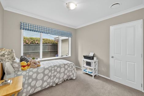 Photo of property in 8 Avon Gate, Russley, Christchurch, 8042