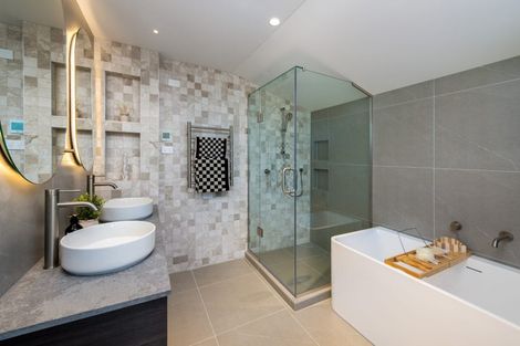 Photo of property in 12a Kowhai Road, Campbells Bay, Auckland, 0630