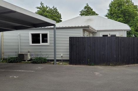 Photo of property in 4/6 Defoe Place, Waltham, Christchurch, 8023