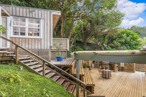 Photo of property in 46 Wood Bay Road, Titirangi, Auckland, 0604