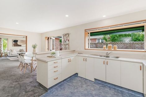 Photo of property in 128 Yaldhurst Road, Sockburn, Christchurch, 8042