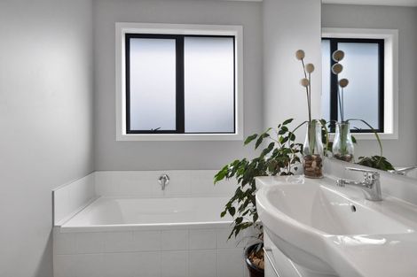 Photo of property in 23a Turuturu Road, Hawera, 4610