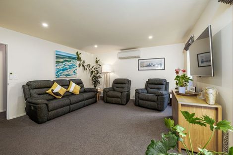 Photo of property in 17 Dynes Road, Rolleston, 7615