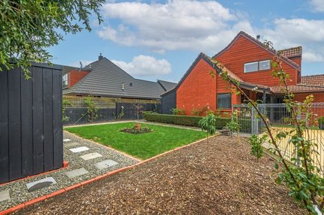 Photo of property in 79 Waterloo Crescent, Hokowhitu, Palmerston North, 4410