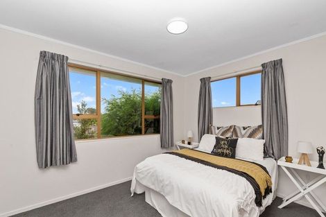 Photo of property in 1/19 Kemp Road, Massey, Auckland, 0614