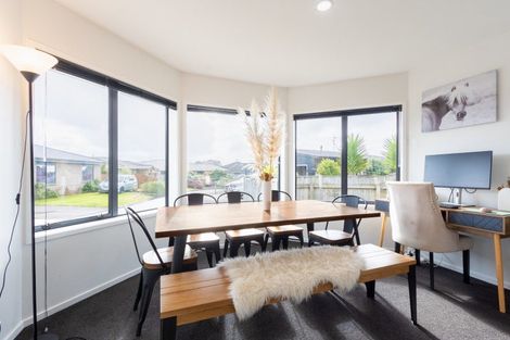 Photo of property in 9 Aqua Way, Paraparaumu, 5032