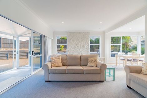 Photo of property in 19 Seifert Street, Forest Lake, Hamilton, 3200