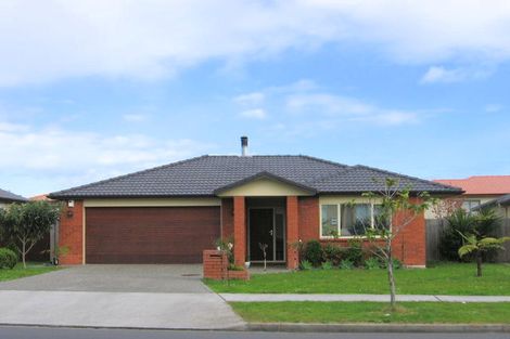 Photo of property in 7 Middlefield Drive, East Tamaki Heights, Auckland, 2016