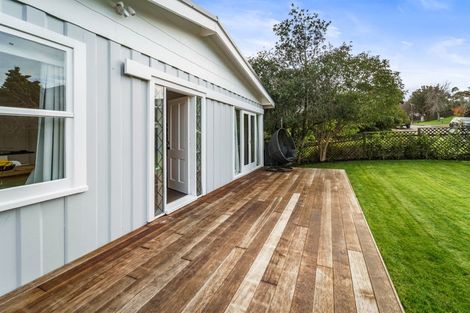 Photo of property in 13a John Road, Stanmore Bay, Whangaparaoa, 0932