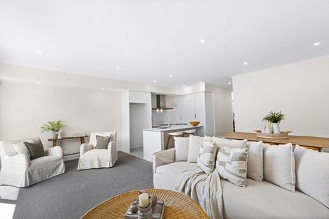Photo of property in 44 Owen Chapman Drive, Red Beach, 0932