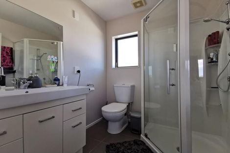 Photo of property in 213 Mark Avenue, Grenada Village, Wellington, 6037