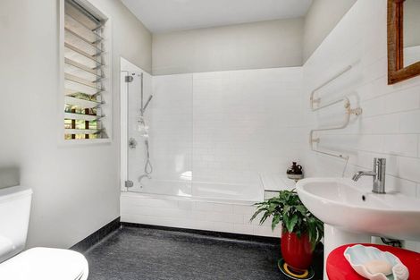 Photo of property in 56a Kaipara Coast Highway, Helensville, Kaukapakapa, 0871