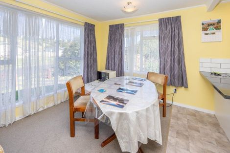 Photo of property in 16 Blundell Place, Huntly, 3700