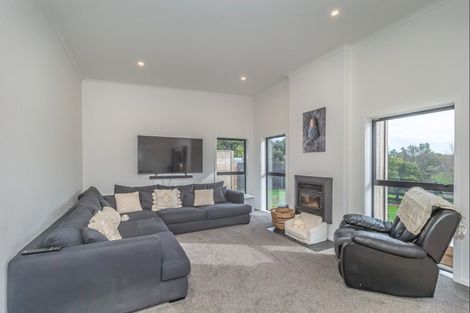 Photo of property in 112a Muhunoa Road West, Ohau, Levin, 5570