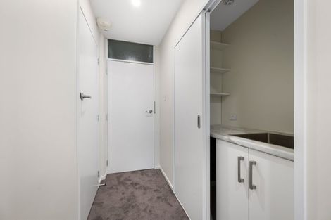 Photo of property in Jerningham Apartments, 20 Oriental Terrace, Oriental Bay, Wellington, 6011