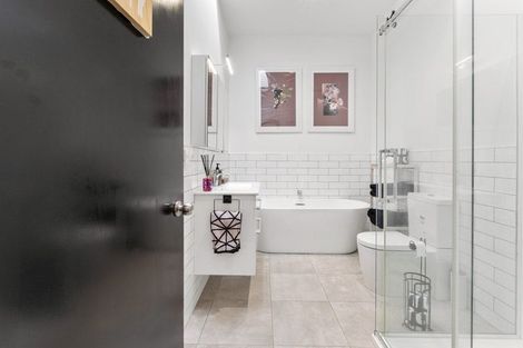 Photo of property in 17 Ferguson Street, Newtown, Wellington, 6021