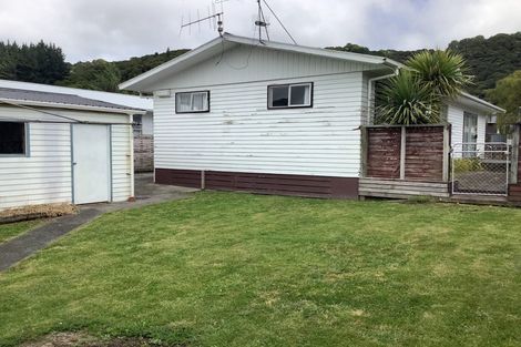 Photo of property in 11 Kendal Grove, Wainuiomata, Lower Hutt, 5014