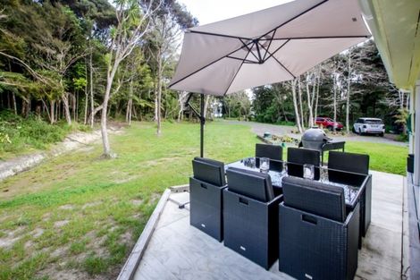 Photo of property in 2 Manawaora Road, Russell, 0272