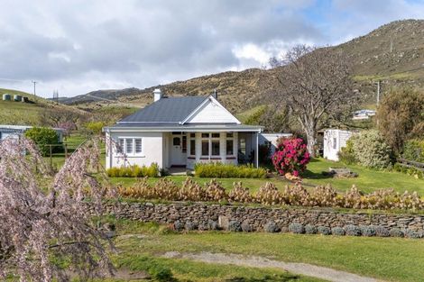 Photo of property in 102 Roxburgh East Road, Roxburgh East, Roxburgh, 9571