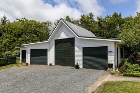 Photo of property in 600 Inland Road North, Onaero, Waitara, 4383
