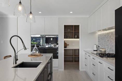 Photo of property in 3 Tavarnya Way, Patumahoe, Pukekohe, 2679