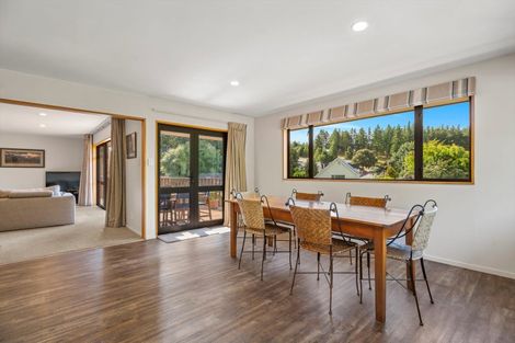 Photo of property in 8 Larch Place, Wanaka, 9305