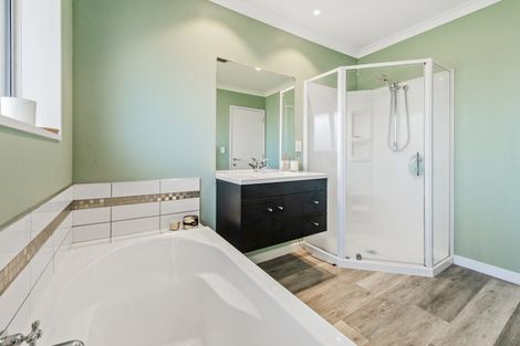 Photo of property in 4 Carlyle Lane, Rolleston, 7614