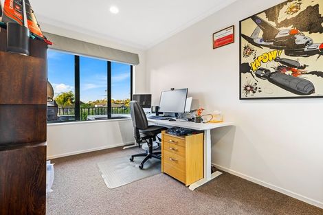 Photo of property in 12 Phoebe Meikle Place, Torbay, Auckland, 0630