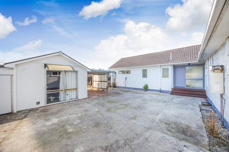 Photo of property in 6 Thames Street, Roslyn, Palmerston North, 4414