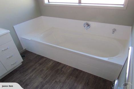 Photo of property in 14c May Street, Hamilton East, Hamilton, 3216