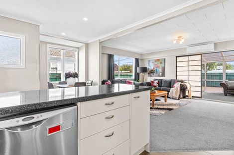 Photo of property in 186 Naenae Road, Naenae, Lower Hutt, 5011