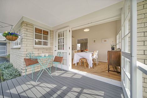 Photo of property in 25 Meachen Terrace, Waiuku, 2123