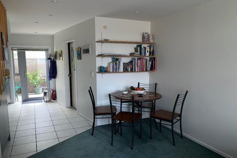 Photo of property in 231u8 Marine Parade, Seatoun, Wellington, 6022