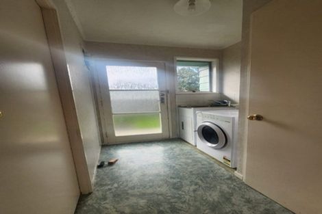 Photo of property in 1/34 Darren Crescent, Half Moon Bay, Auckland, 2012