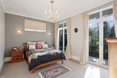 Photo of property in 291 Forest Hill Road, Waiatarua, Auckland, 0612