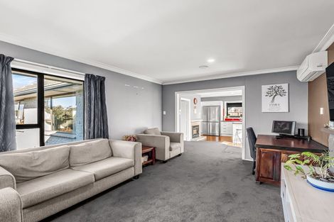 Photo of property in 409 Main Road North, Redwood, Christchurch, 8051