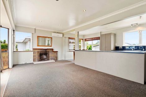 Photo of property in 3 Mountbatten Place, Papakura, 2110