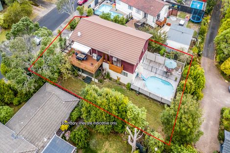 Photo of property in 7 Pokapu Street, Titirangi, Auckland, 0600