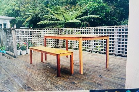 Photo of property in 36 Lyndhurst Road, Tawa, Wellington, 5028