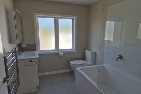 Photo of property in 72 Waverley Road, Meeanee, Napier, 4183