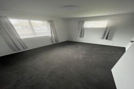 Photo of property in 3 Patterson Grove, Waikanae, 5036