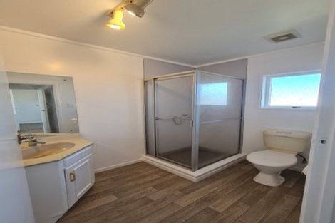 Photo of property in 7/27 Nikau Street, New Lynn, Auckland, 0600