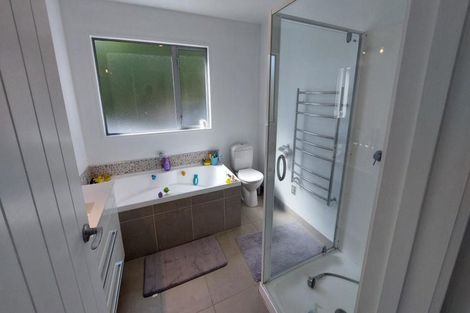 Photo of property in 12 Mandalay Lane, Redcliffs, Christchurch, 8081